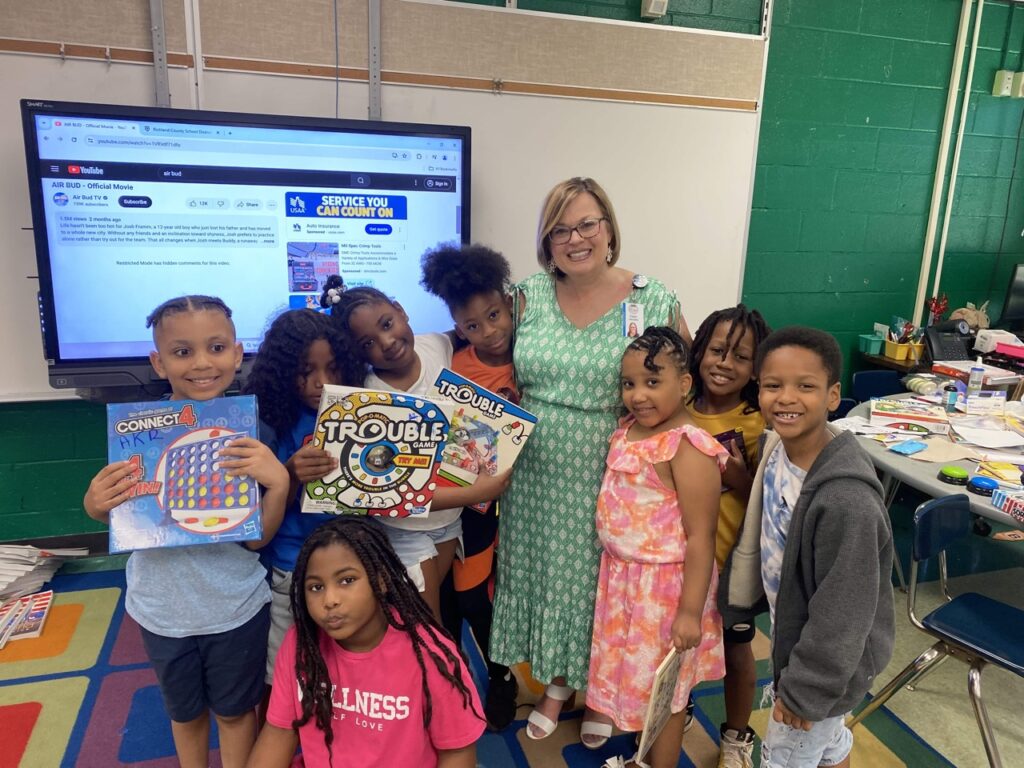 Dawn jacobs with kids img Dawn jacobs with kids img